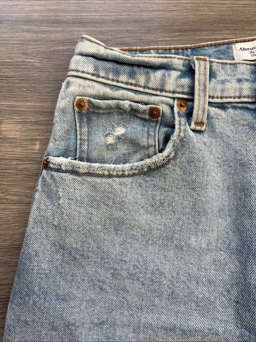 Abercrombie & Fitch Women’s 90s Straight Ultra High-Rise Jeans, Size 27 - Picture 6 of 6